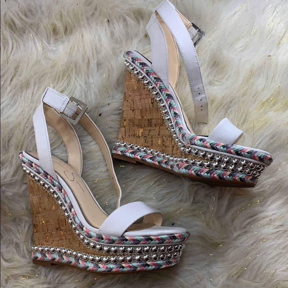 Jessica Simpson wedged